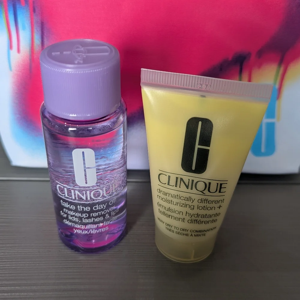 Clinique Makeup Remover/Lotion/Clinique Happy/Mascara/Eyeliner/Lipstick Set